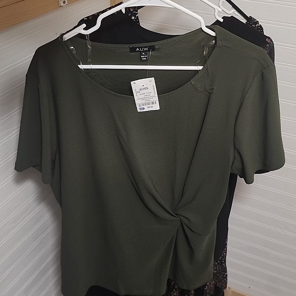 Green short sleeve dress shirt